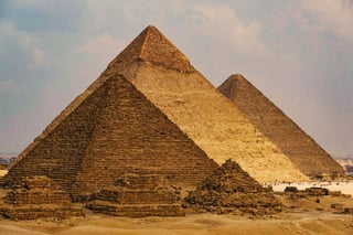 Les pyramides de Gizeh